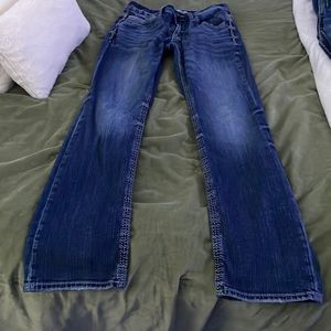 Men’s Buckle Jeans
